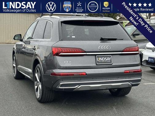 2023 Audi Q7 55 Premium Plus