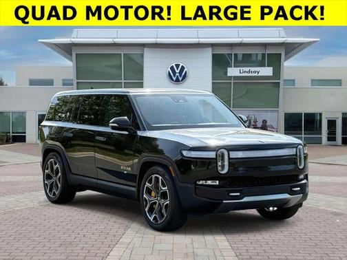 2023 Rivian R1S Adventure