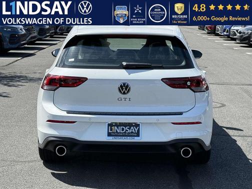 2025 Volkswagen Golf GTI 2.0T SE DSG