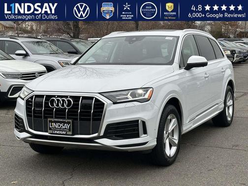 2023 Audi Q7 45 Premium Plus