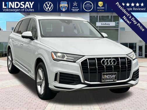 2023 Audi Q7 45 Premium Plus