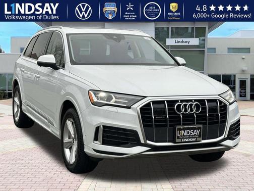 2023 Audi Q7 45 Premium Plus
