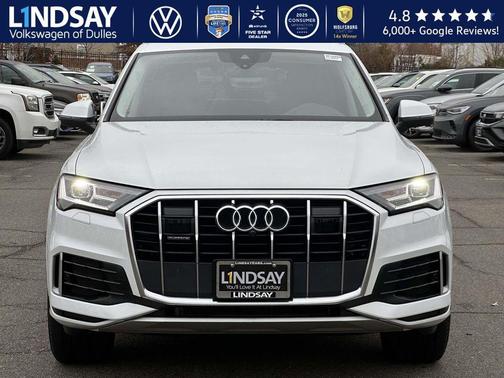 2023 Audi Q7 45 Premium Plus