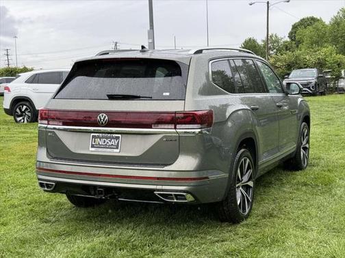 2025 Volkswagen Atlas 2.0T SEL Premium R-Line 4MOTION