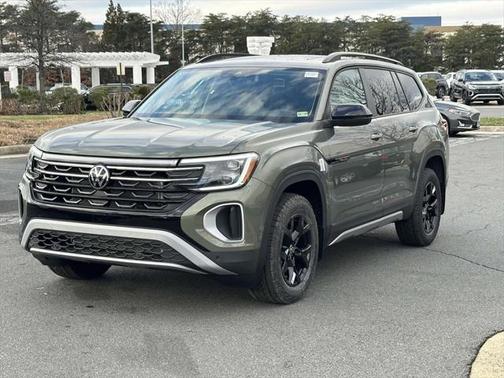 2025 Volkswagen Atlas 2.0T Peak Edition