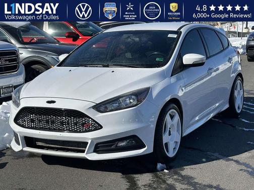 2018 Ford Focus ST 