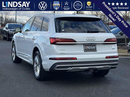 2023 Audi Q7 55 Premium Plus