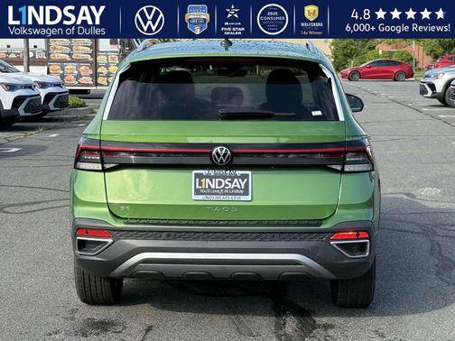 2025 Volkswagen Taos 1.5T SE