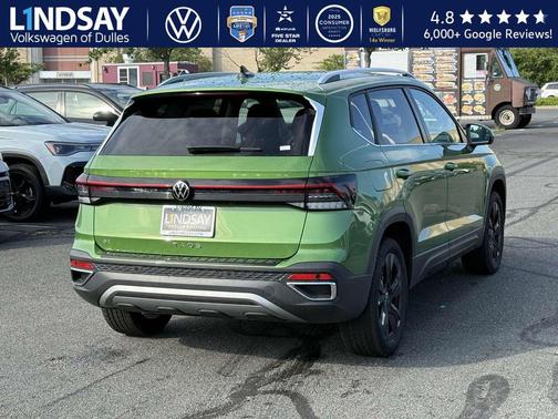 2025 Volkswagen Taos 1.5T SE