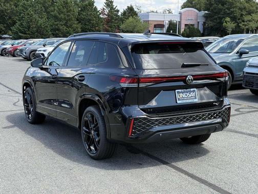 2025 Volkswagen Tiguan 2.0T SE R-Line Black 4MOTION