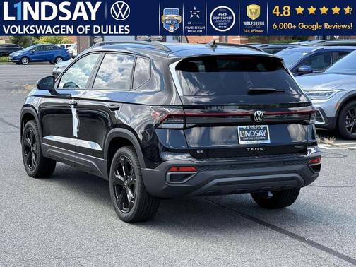2025 Volkswagen Taos 1.5T SE Black