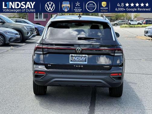 2025 Volkswagen Taos 1.5T SE Black