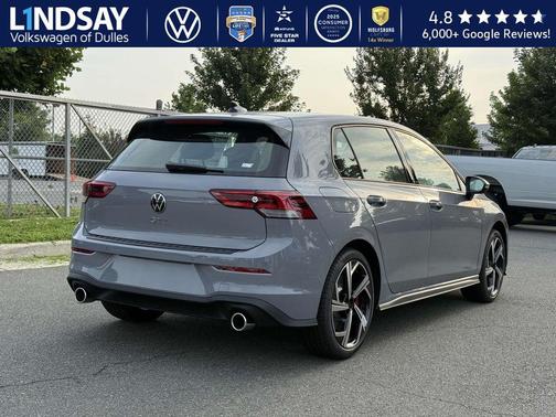2025 Volkswagen Golf GTI 2.0T SE DSG