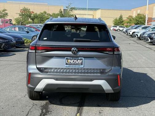 2025 Volkswagen Tiguan 2.0T SE 4MOTION