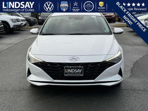 2022 Hyundai ELANTRA SEL