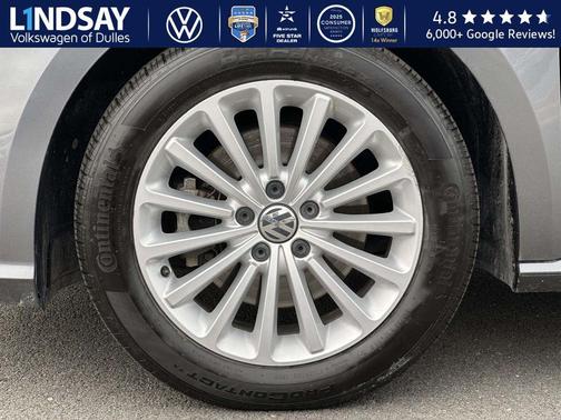 2017 Volkswagen Passat 1.8T SE