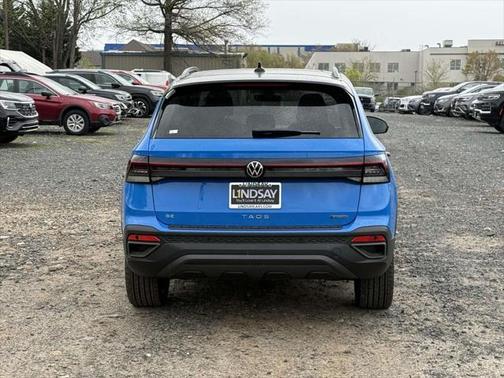 2025 Volkswagen Taos 1.5T SE Black