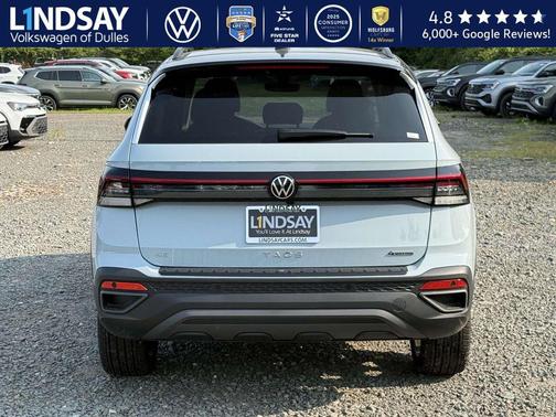 2025 Volkswagen Taos 1.5T SE Black