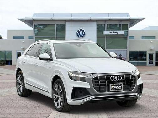 2023 Audi Q8 55 Premium Plus