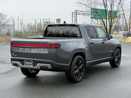 2022 Rivian R1T Adventure