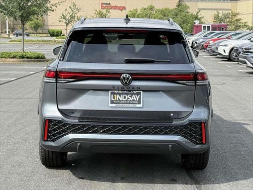 2025 Volkswagen Tiguan 2.0T SE R-Line Black 4MOTION