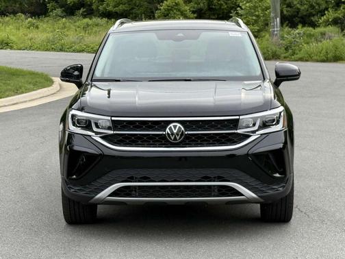 2024 Volkswagen Taos 1.5T SEL