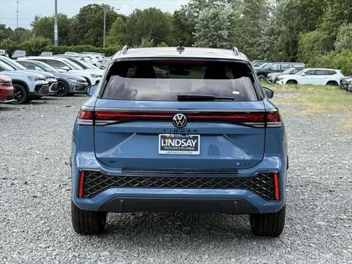 2025 Volkswagen Tiguan 2.0T SE R-Line Black 4MOTION