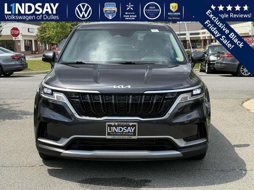 2024 Kia Carnival LX