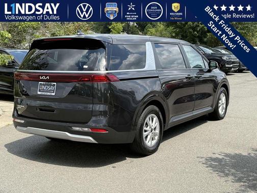 2024 Kia Carnival LX