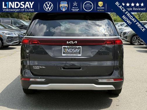 2024 Kia Carnival LX