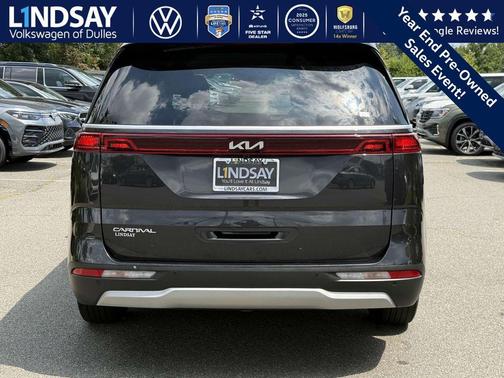 2024 Kia Carnival LX