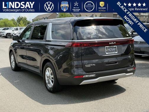 2024 Kia Carnival LX