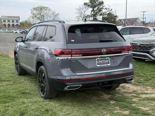 2025 Volkswagen Atlas 2.0T SE w/Technology 4MOTION
