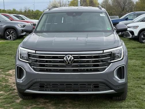 2025 Volkswagen Atlas 2.0T SE w/Technology 4MOTION