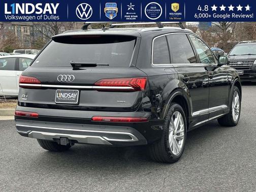 2023 Audi Q7 55 Premium Plus
