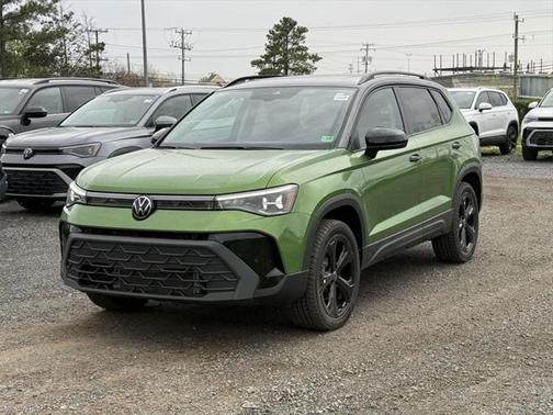 2025 Volkswagen Taos 1.5T SE Black