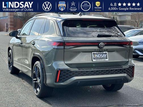 2026 Volkswagen Tiguan 2.0T SE R-Line Black