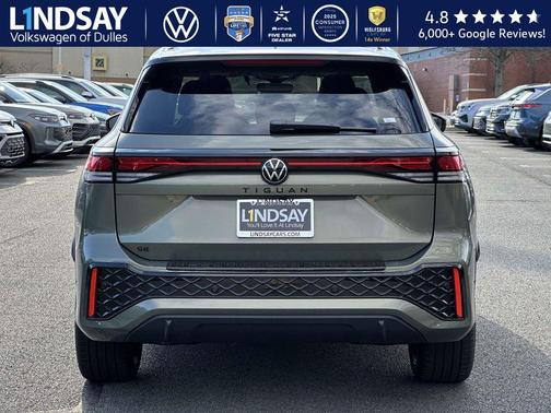 2026 Volkswagen Tiguan 2.0T SE R-Line Black