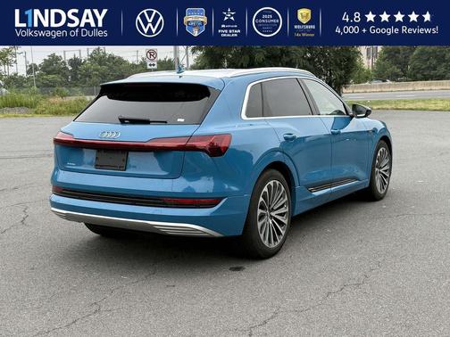 2019 Audi e-tron Premium Plus