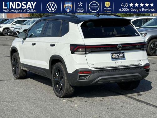 2025 Volkswagen Taos 1.5T SE Black