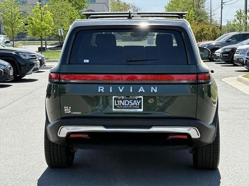 2023 Rivian R1S Adventure