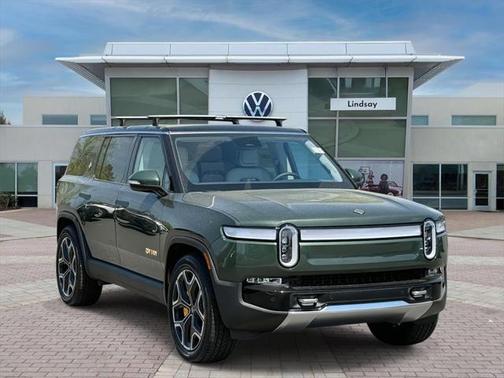 2023 Rivian R1S Adventure