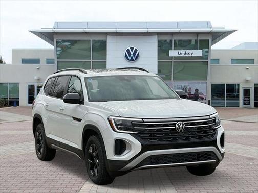 2025 Volkswagen Atlas 2.0T Peak Edition