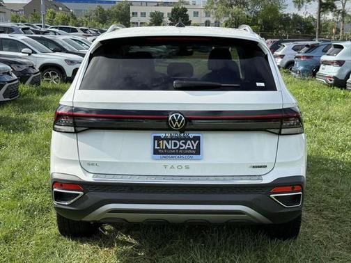 2025 Volkswagen Taos 1.5T SEL