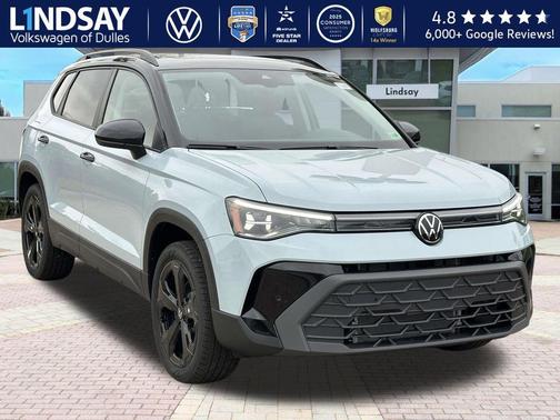 2026 Volkswagen Taos SE Black