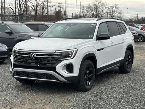 2025 Volkswagen Atlas 2.0T Peak Edition