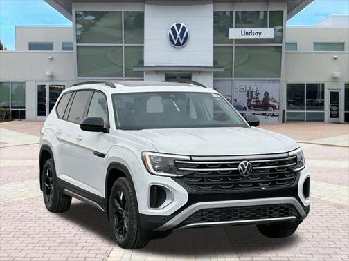 2025 Volkswagen Atlas 2.0T Peak Edition