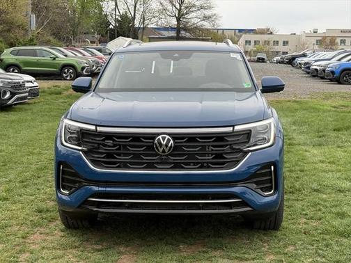 2025 Volkswagen Atlas 2.0T SEL Premium R-Line 4MOTION