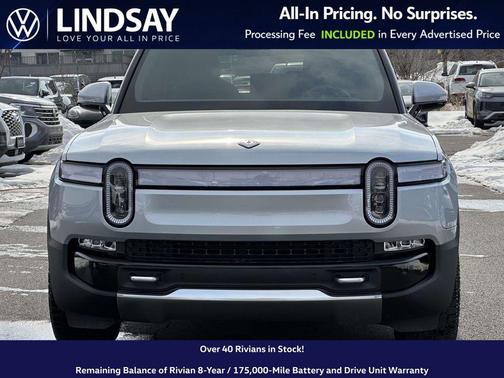 LA Silver 2023 Rivian R1S Adventure