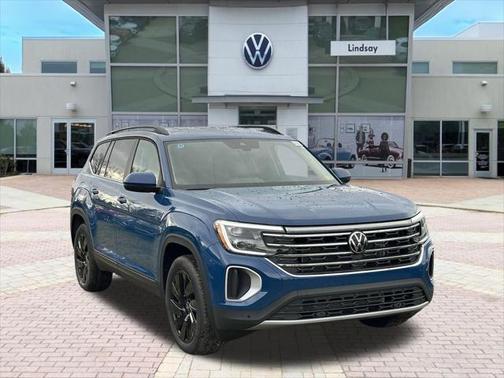 2025 Volkswagen Atlas 2.0T SE w/Technology 4MOTION